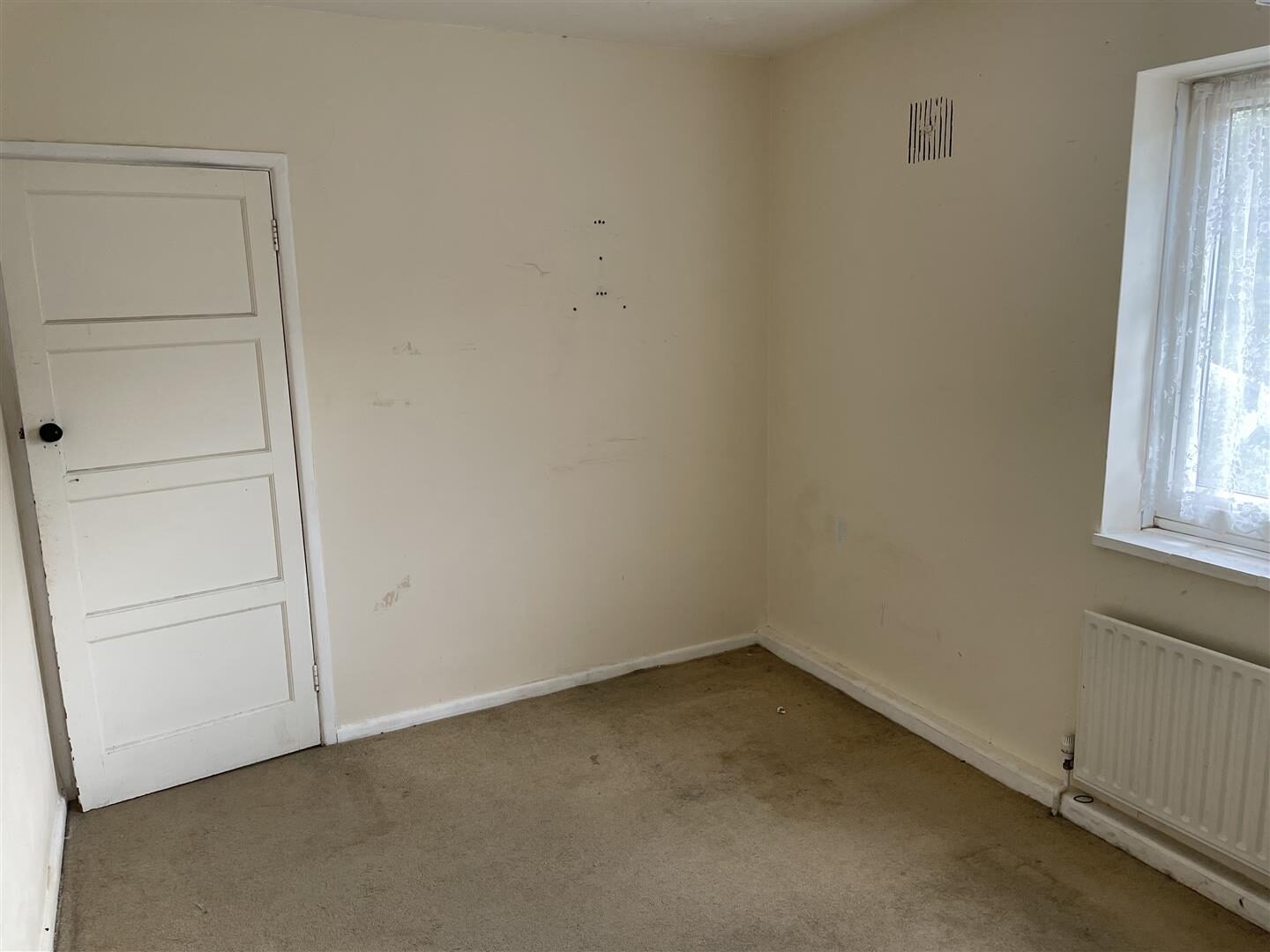 3 bedroom semi-detached house at Berrans Avenue, Bournemouth — photo 8 of 9