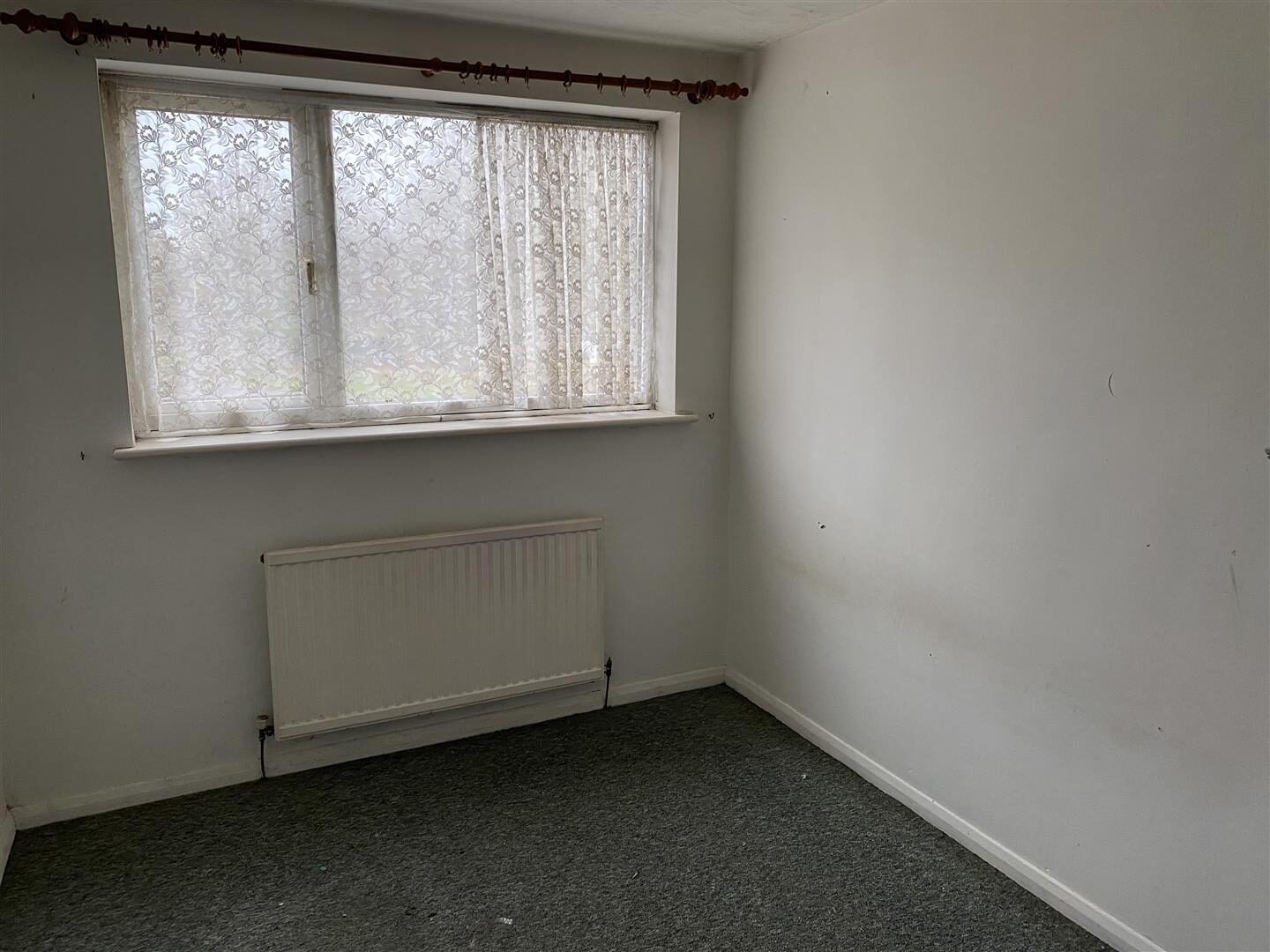 3 bedroom detached house at 57 Chatsworth Drive, Banbury, OX16 9TT — photo 10 of 12