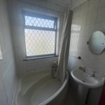3 bedroom terraced house at London Road, Grays — photo 5 of 9