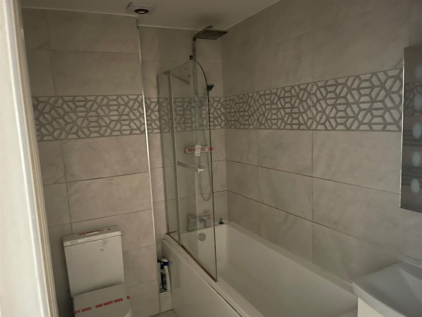 3 bedroom house at Fenton Road, Chafford Hundred, Grays — photo 11 of 13