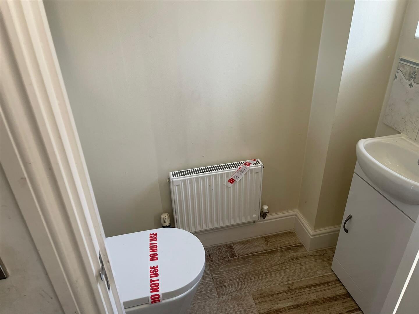 3 bedroom house at Fenton Road, Chafford Hundred, Grays — photo 6 of 13