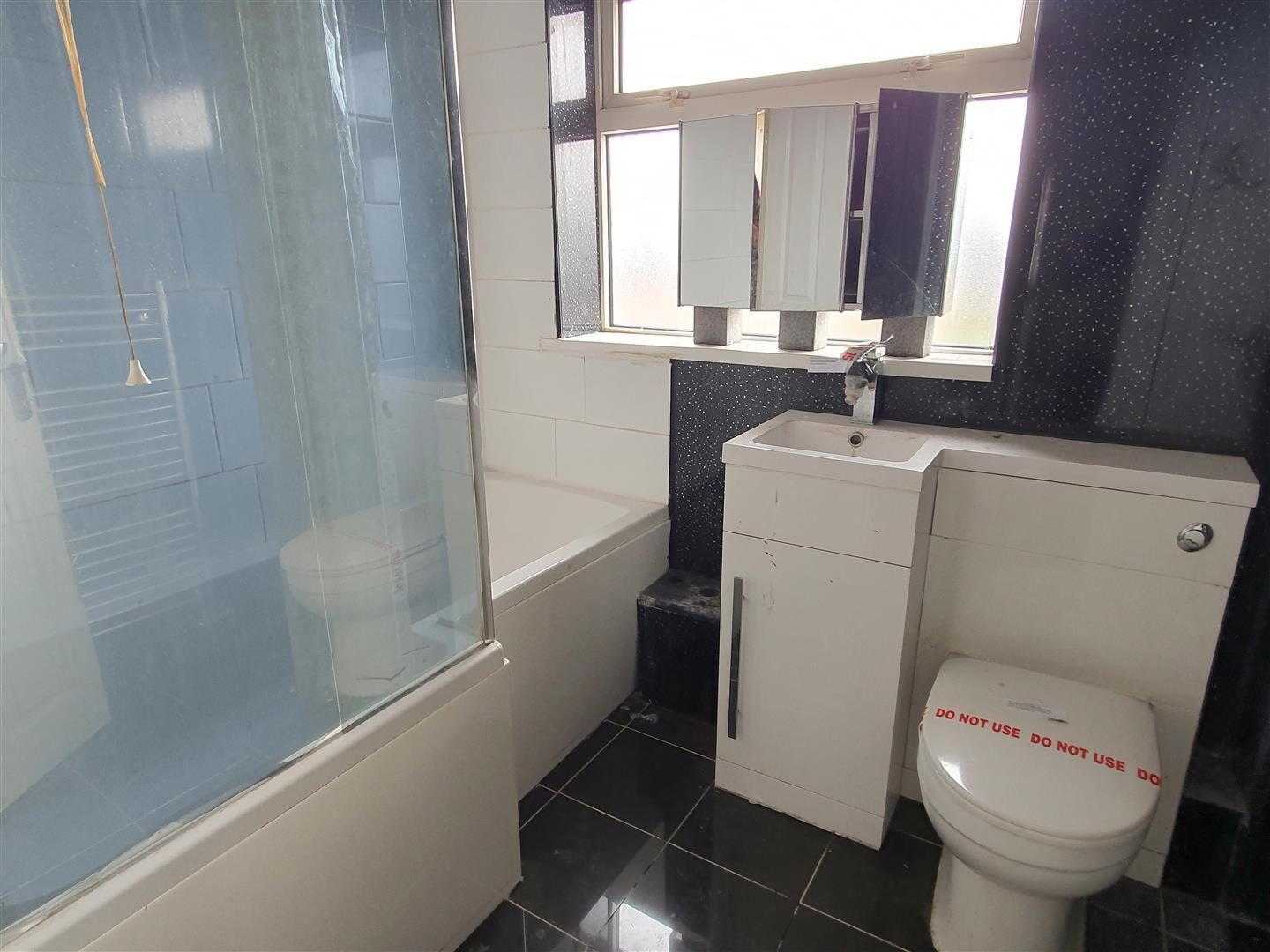 3 bedroom house at Whitehall Road, Rotherham — photo 10 of 11
