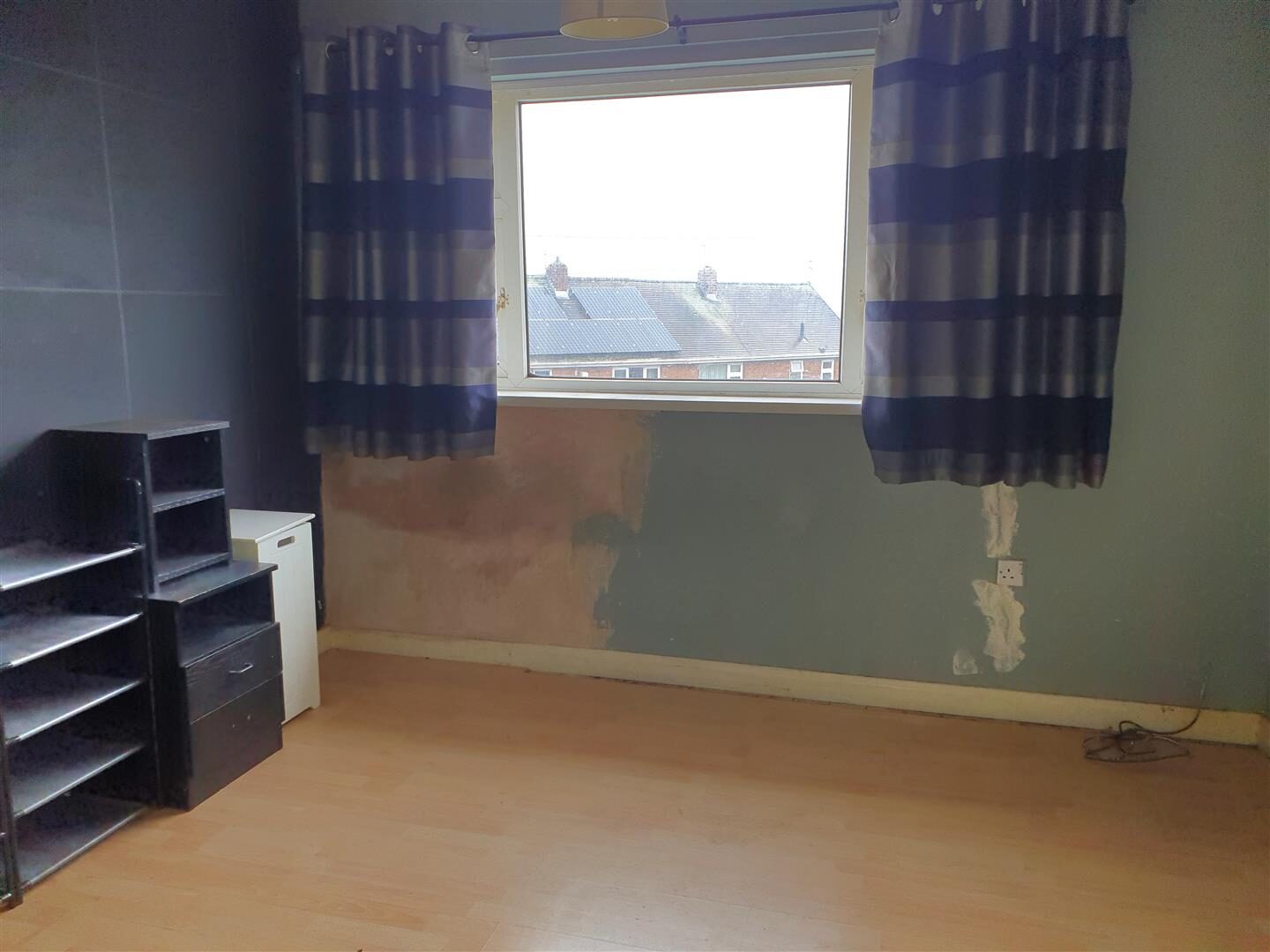 3 bedroom house at Whitehall Road, Rotherham — photo 7 of 11