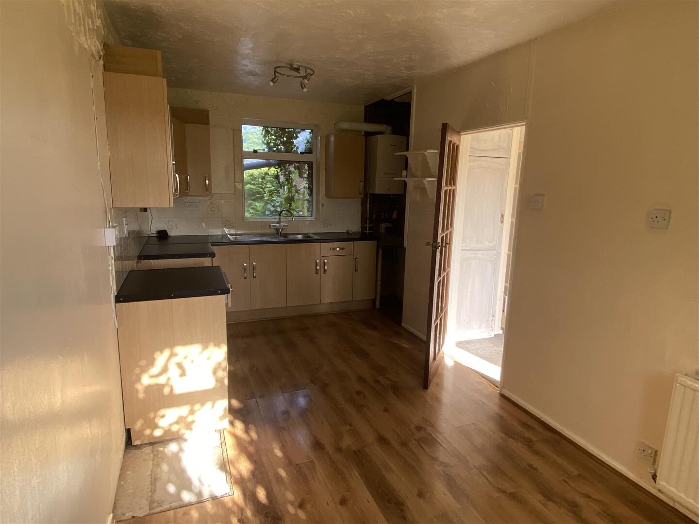 2 bedroom semi-detached house at Berryfield Park, Melksham — photo 4 of 8