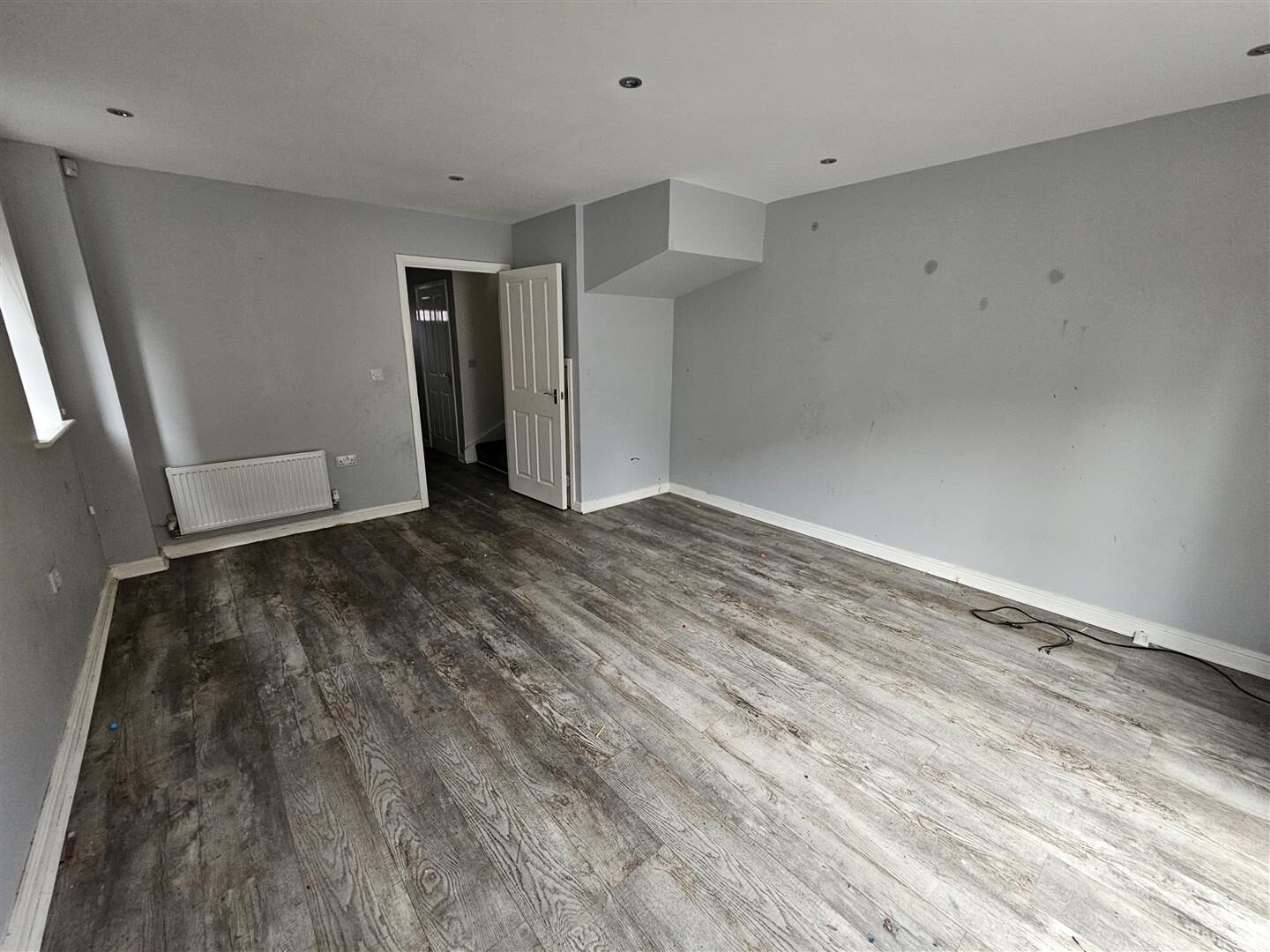 4 bedroom house at Southdown Close, Doe Lea — photo 4 of 18