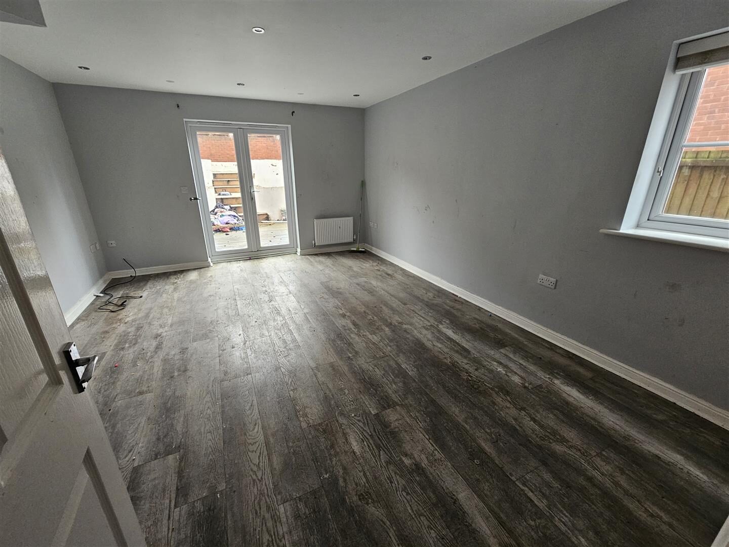 4 bedroom house at Southdown Close, Doe Lea — photo 5 of 18