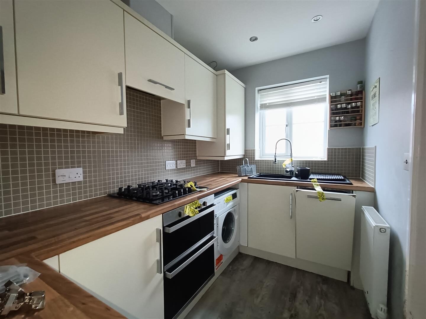 4 bedroom house at Southdown Close, Doe Lea — photo 6 of 18