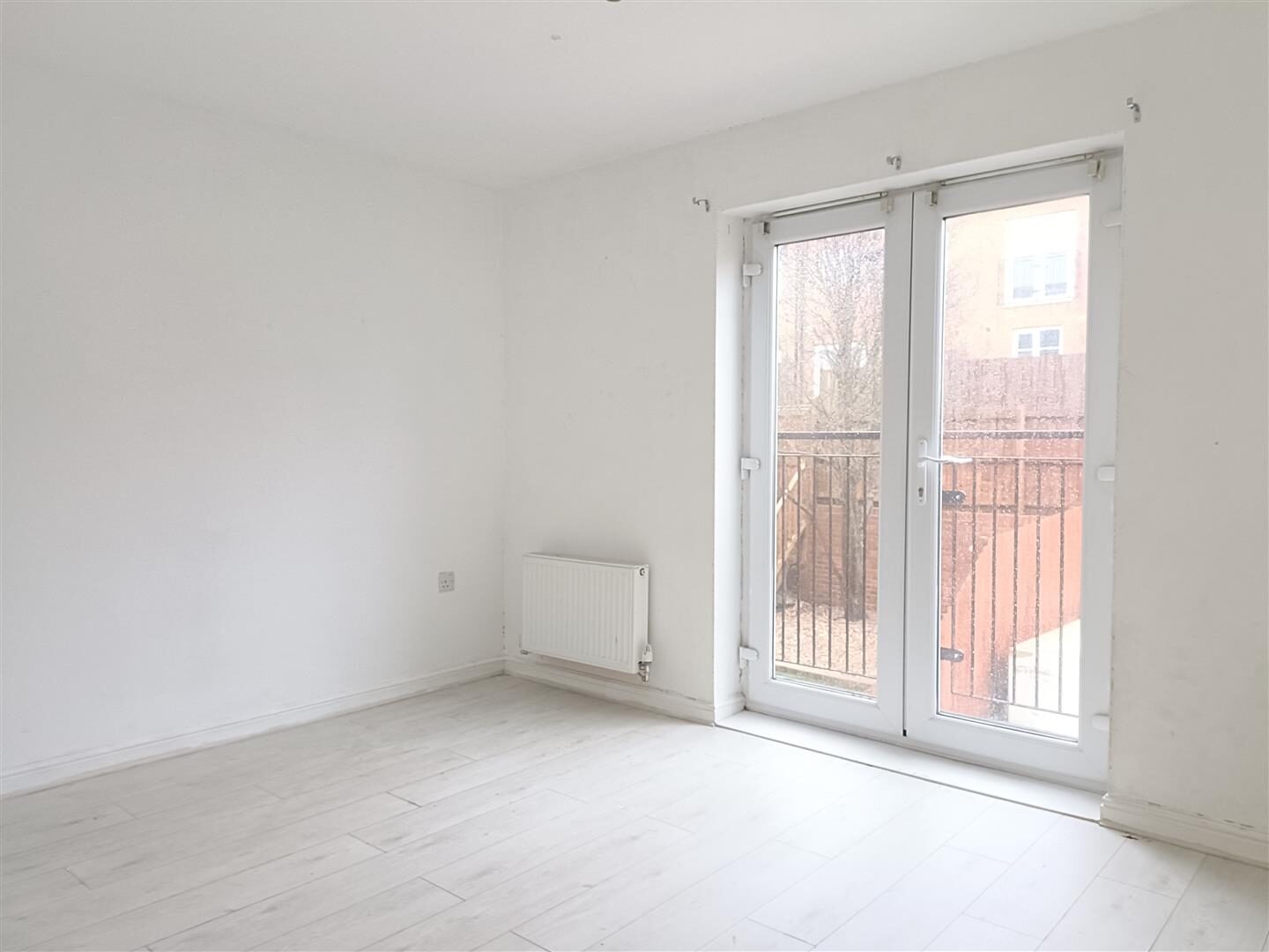 4 bedroom house at Southdown Close, Doe Lea — photo 7 of 18