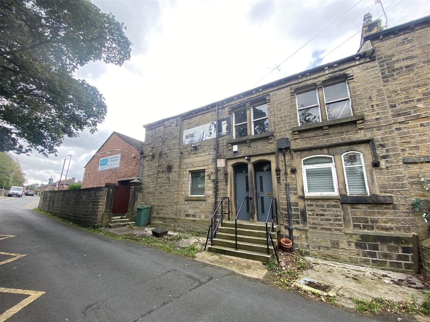 Investment at Jaggar Lane, Honley, Holmfirth — photo 11 of 18