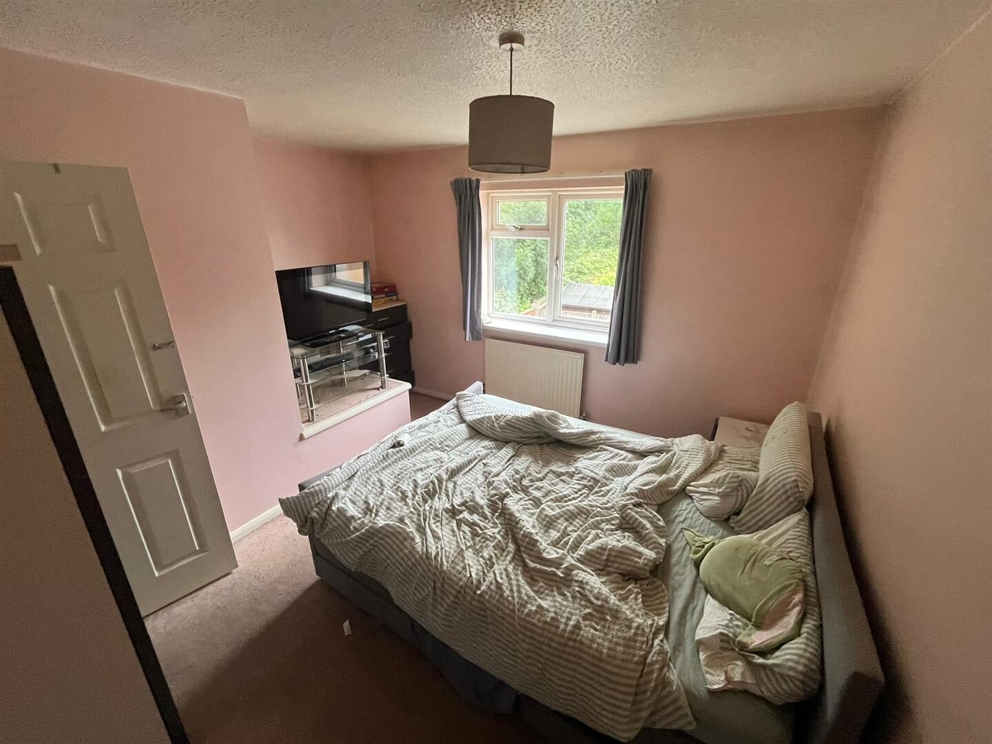 2 bedroom semi-detached house at Woodborough Road, Leicester — photo 10 of 13