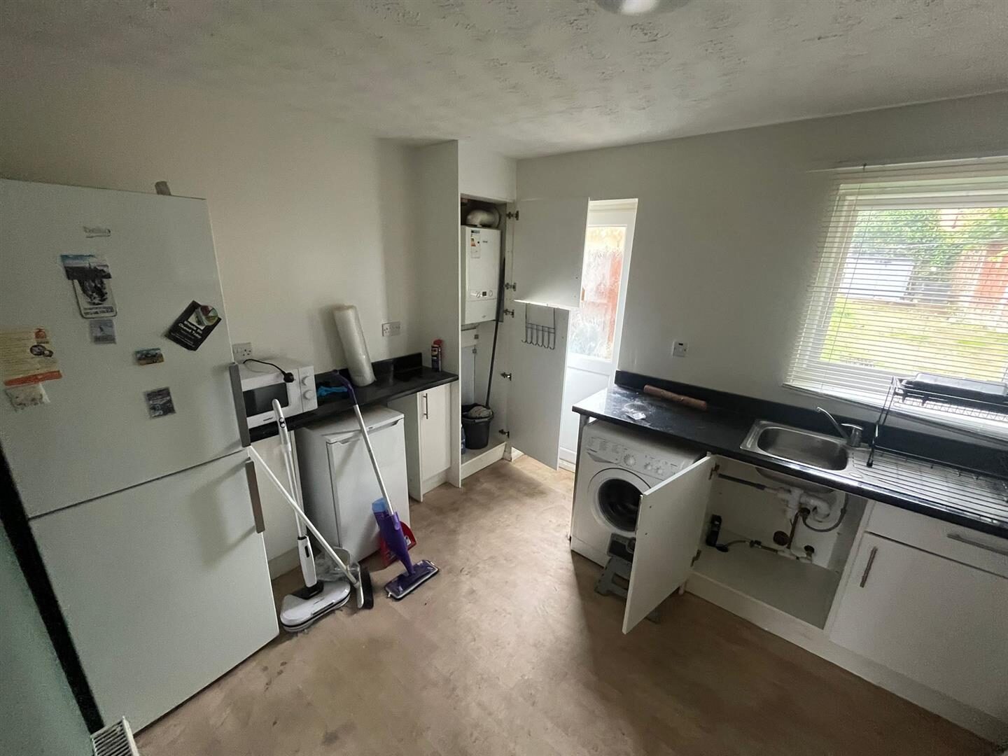 2 bedroom semi-detached house at Woodborough Road, Leicester — photo 5 of 13