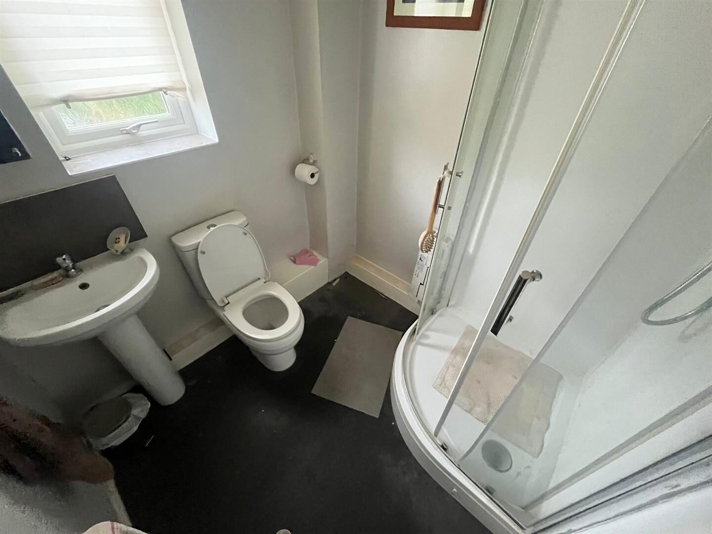 2 bedroom semi-detached house at Woodborough Road, Leicester — photo 8 of 13