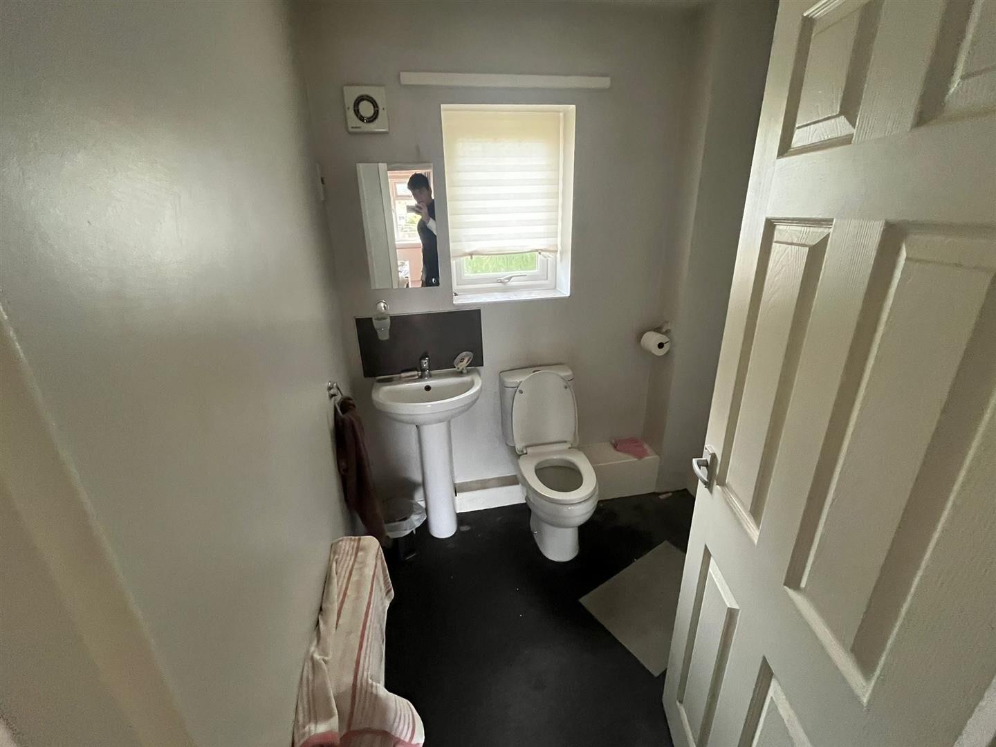 2 bedroom semi-detached house at Woodborough Road, Leicester — photo 9 of 13