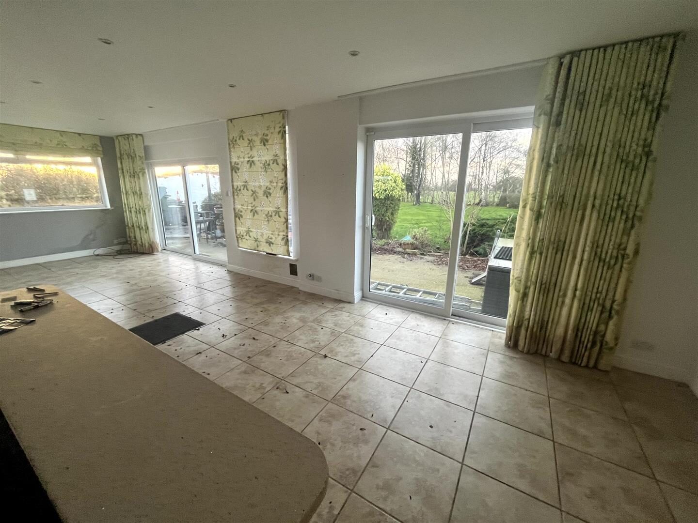 2 bedroom detached bungalow at Holmes Chapel Road, Allostock, Knutsford — photo 6 of 13
