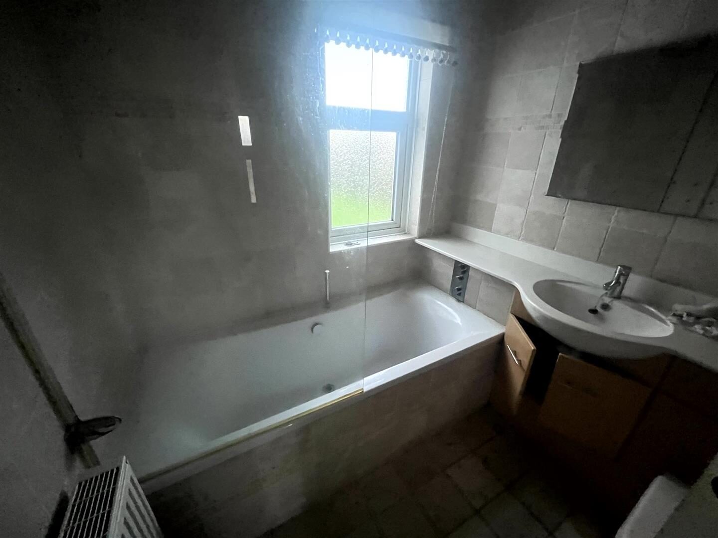 2 bedroom detached bungalow at Holmes Chapel Road, Allostock, Knutsford — photo 9 of 13