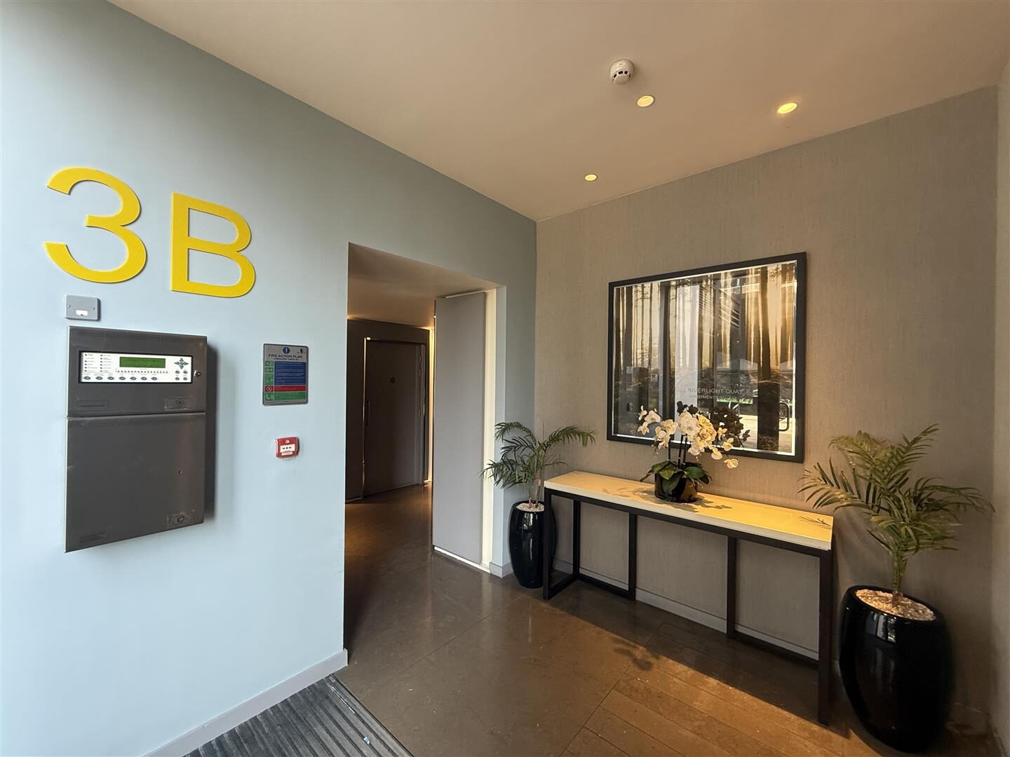 2 bedroom flat at Riverlight Quay, London — photo 8 of 10