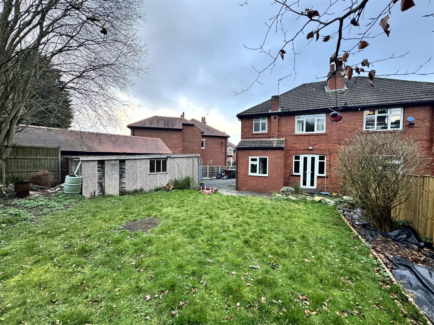 3 bedroom house at St. Chads Grove, Leeds — photo 19 of 20