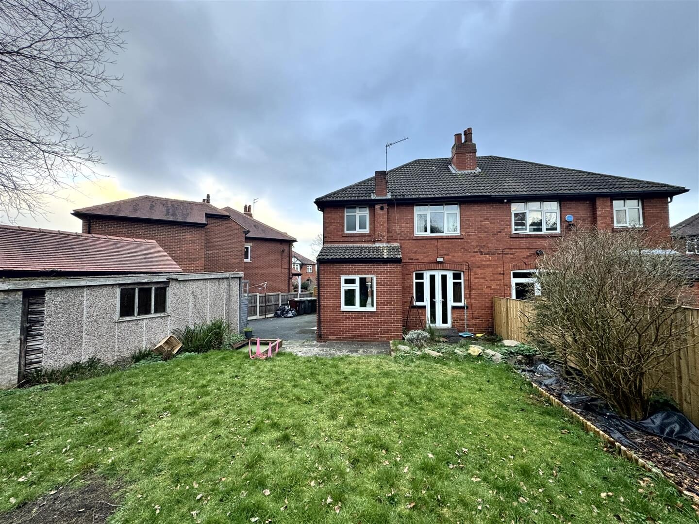 3 bedroom house at St. Chads Grove, Leeds — photo 2 of 20