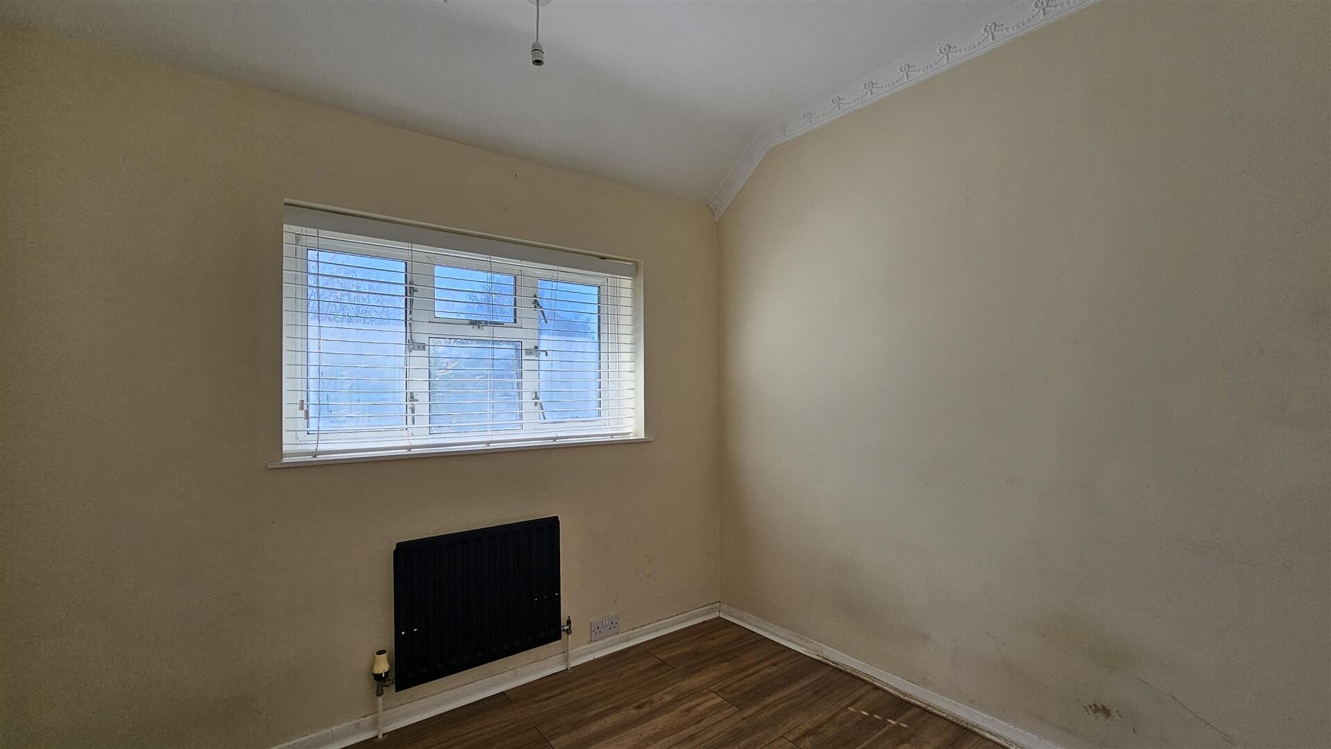 3 bedroom terraced house at Chorley Wood Crescent, Orpington — photo 11 of 12