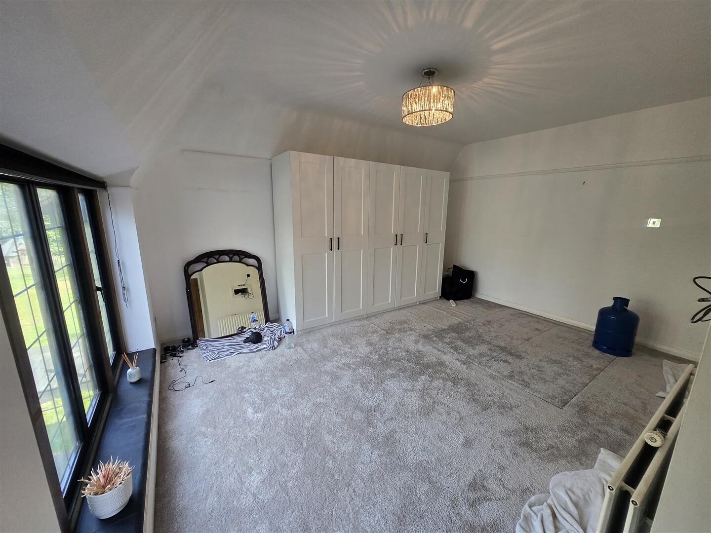 5 bedroom detached house at Croydon Road, Keston — photo 10 of 14