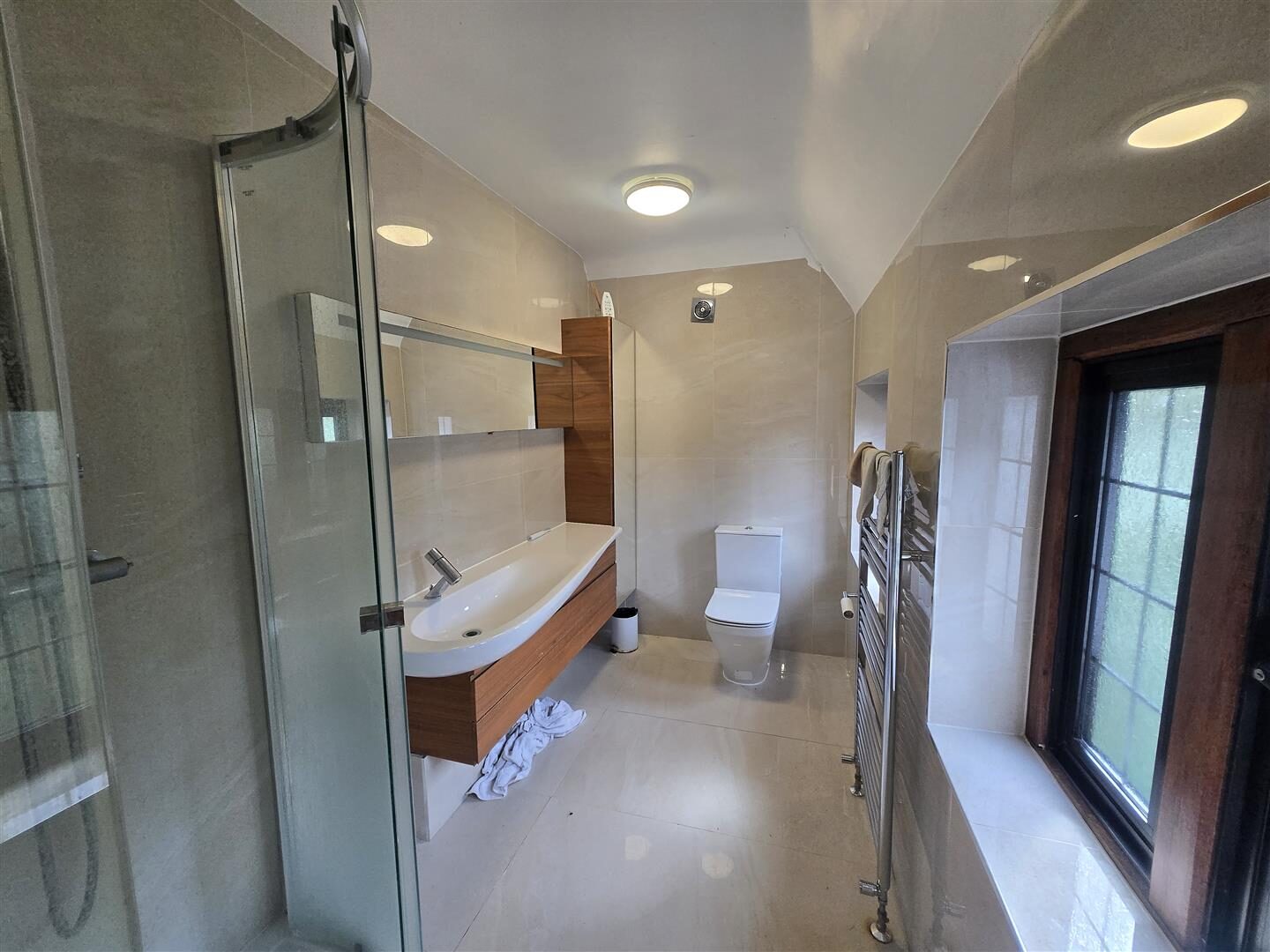 5 bedroom detached house at Croydon Road, Keston — photo 11 of 14