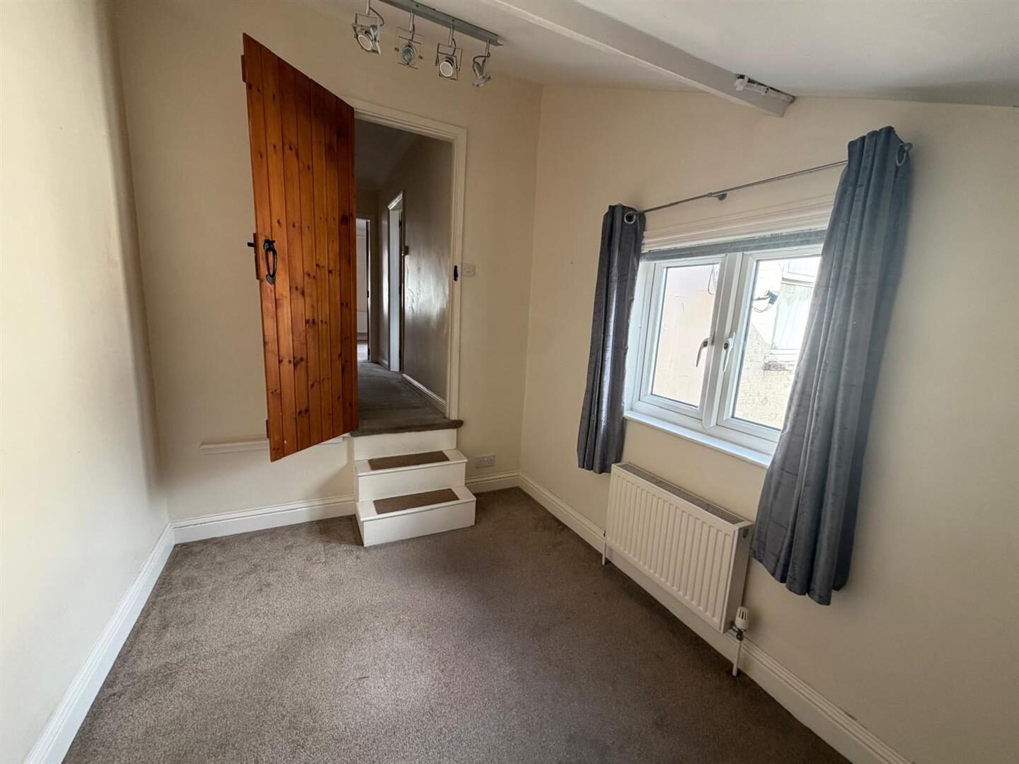 3 bedroom terraced house at Denmark Road, Beccles — photo 10 of 11