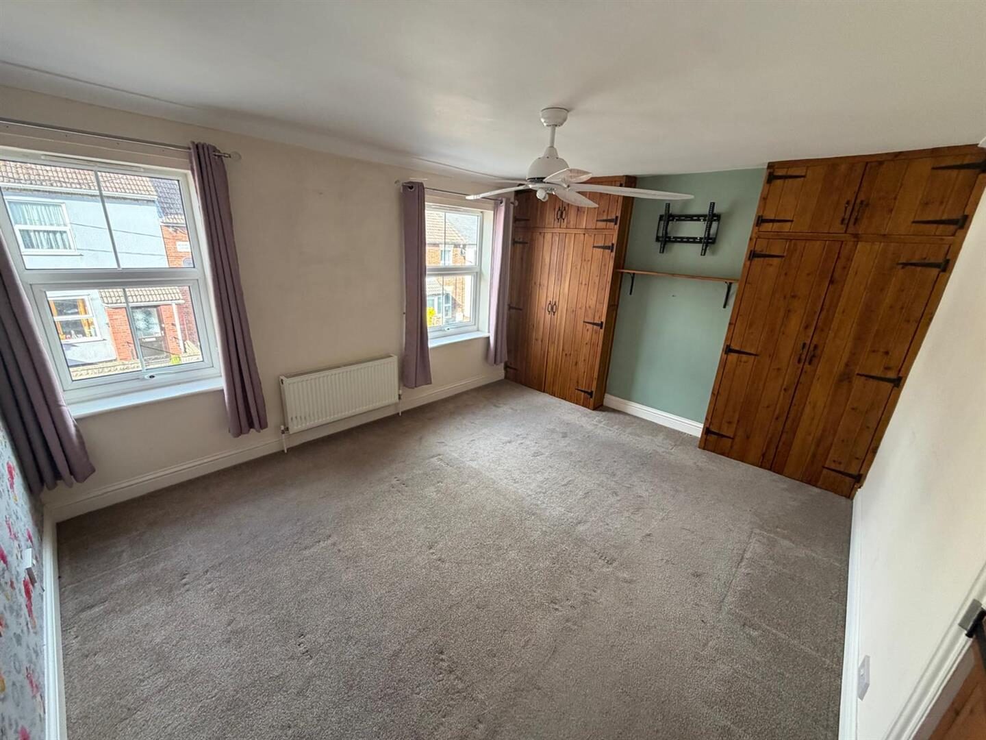3 bedroom terraced house at Denmark Road, Beccles — photo 8 of 11