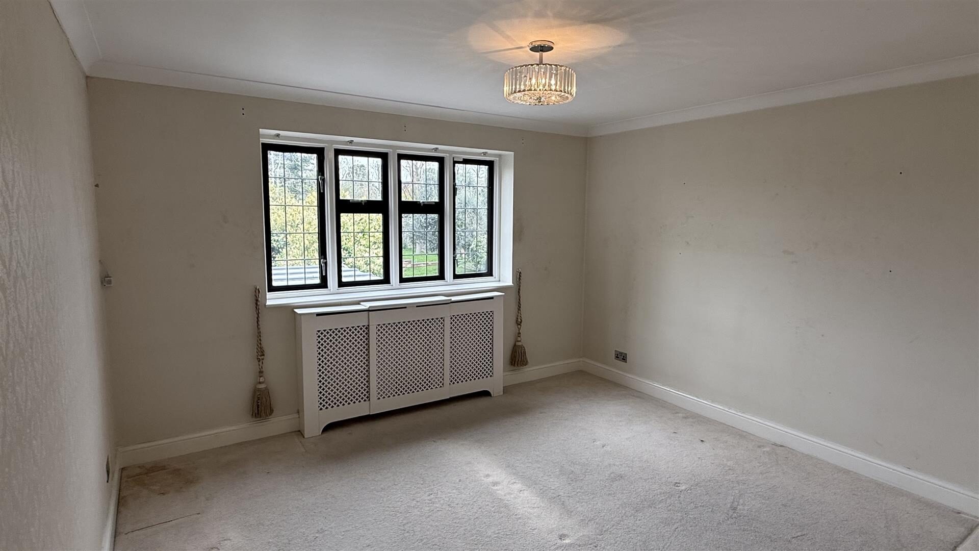 5 bedroom detached house at Wansunt Road, Bexley — photo 12 of 25