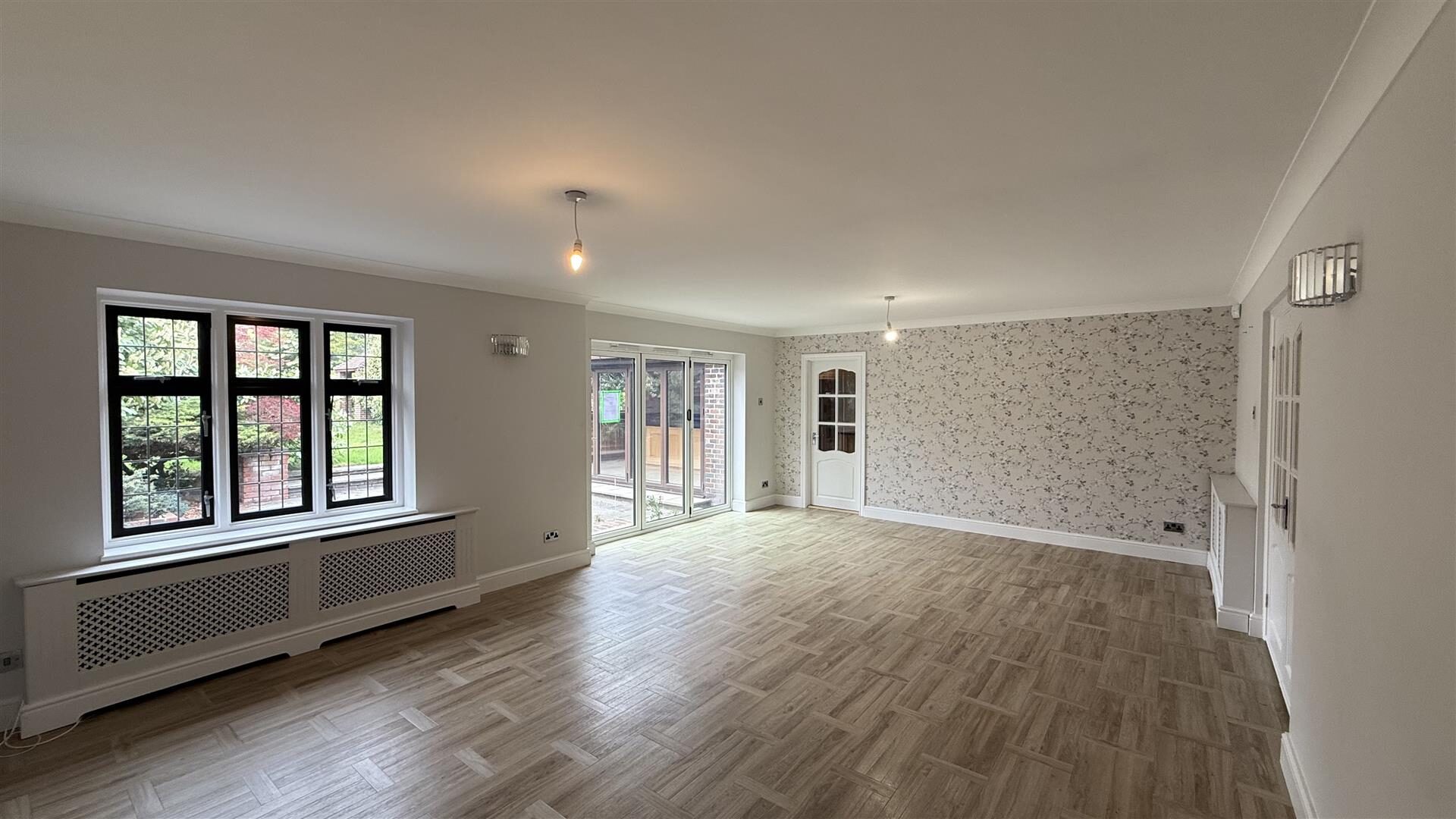 5 bedroom detached house at Wansunt Road, Bexley — photo 7 of 25