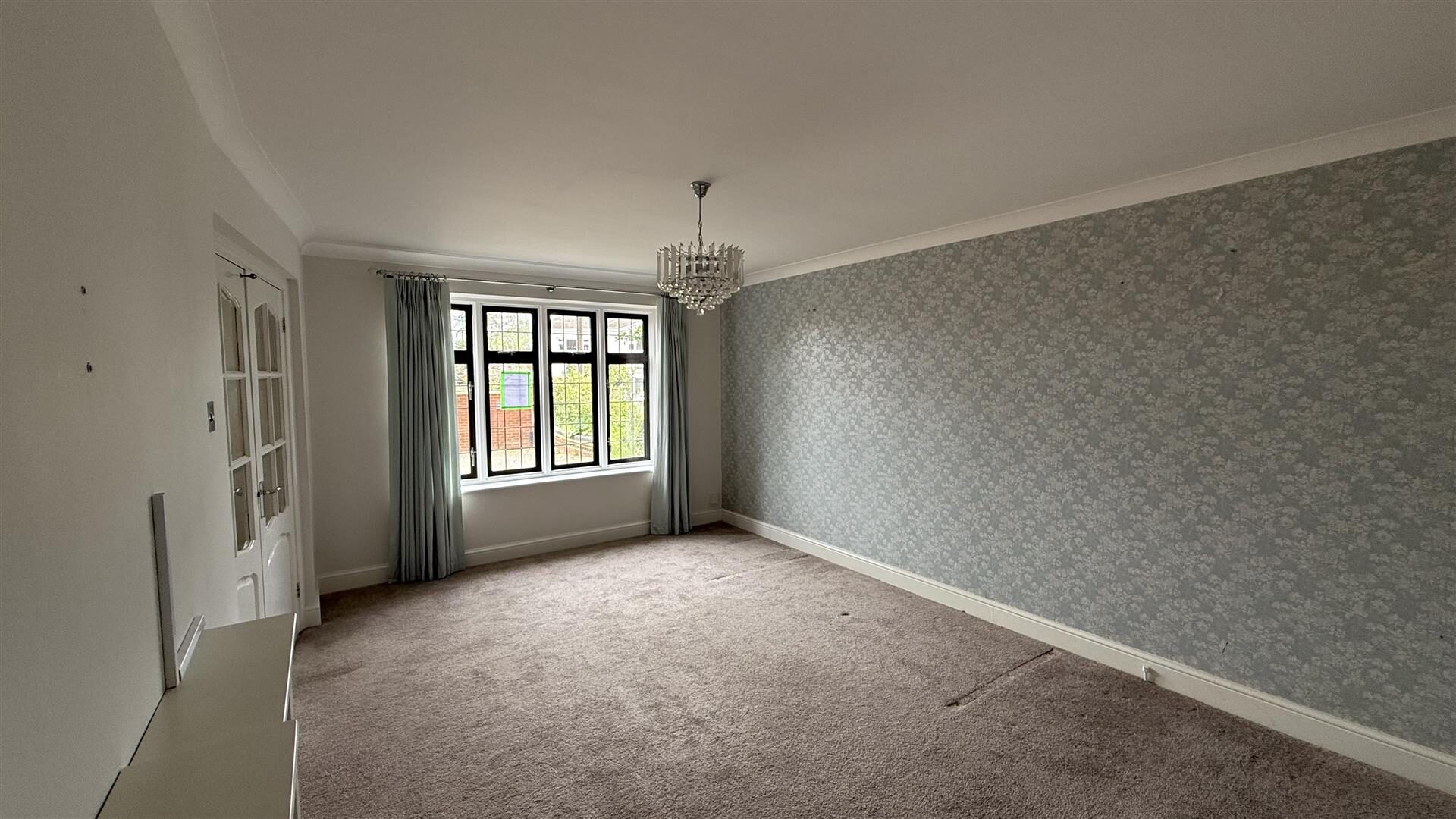 5 bedroom detached house at Wansunt Road, Bexley — photo 9 of 25