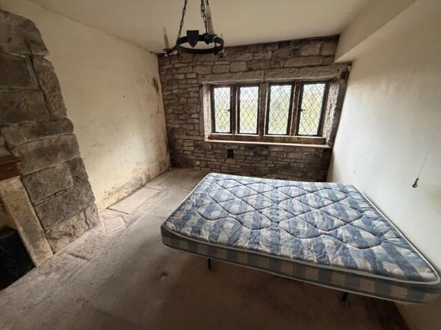5 bedroom detached house at Blackshaw Head, Hebden Bridge — photo 12 of 21