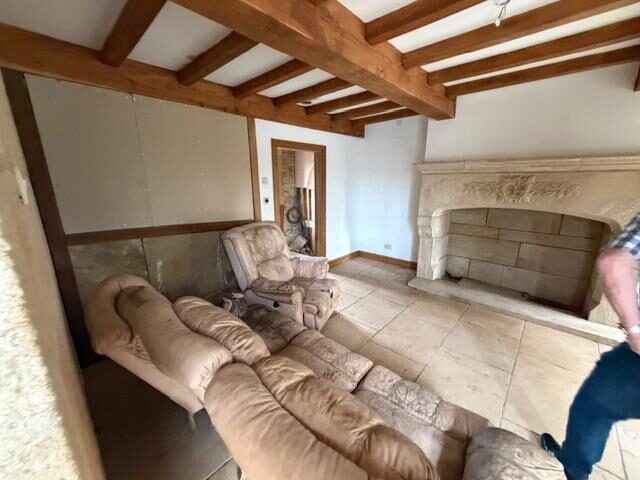 5 bedroom detached house at Blackshaw Head, Hebden Bridge — photo 6 of 21