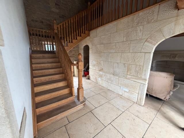 5 bedroom detached house at Blackshaw Head, Hebden Bridge — photo 9 of 21