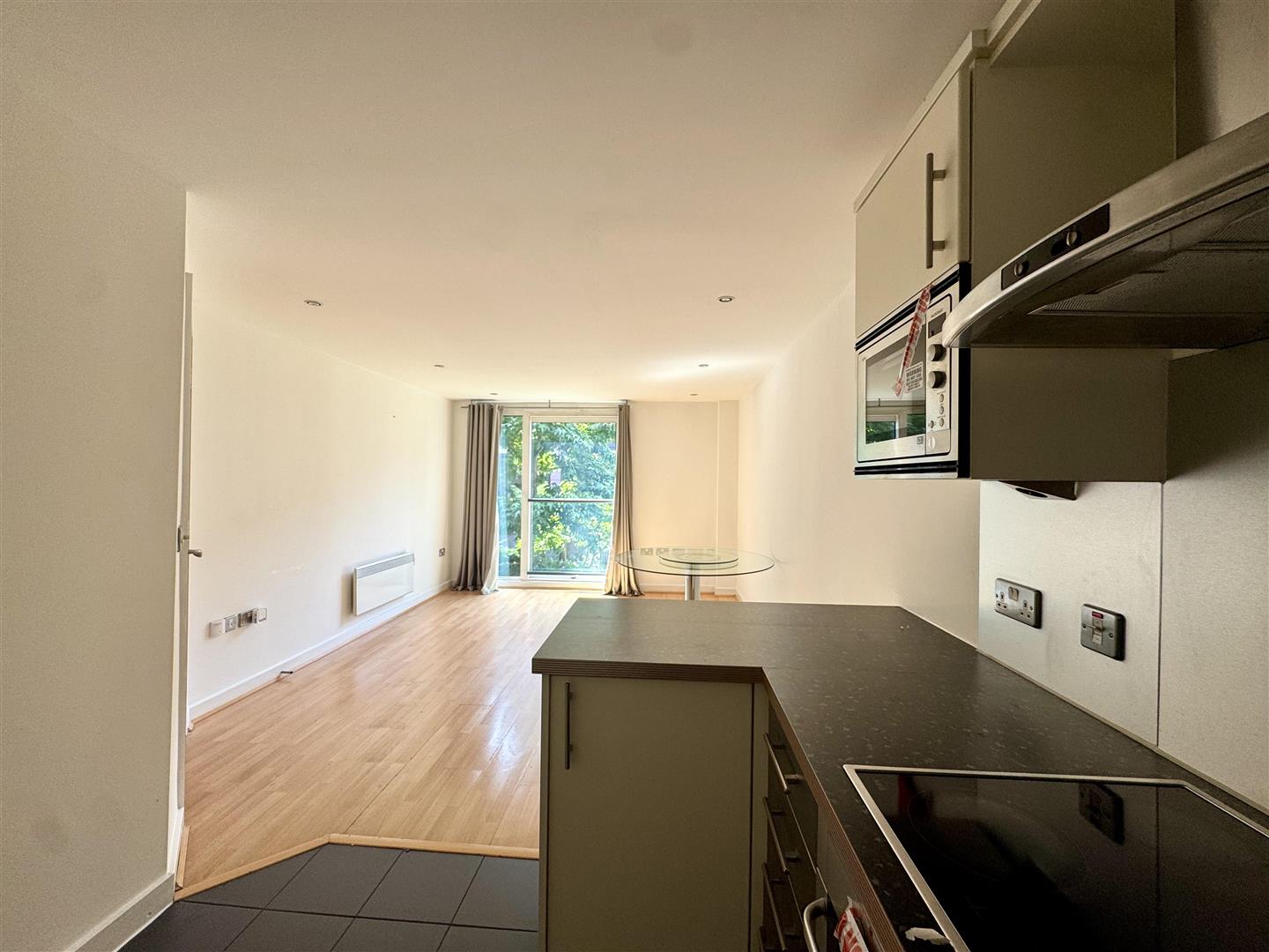 1 bedroom flat at Brewhouse Yard, London — photo 9 of 11