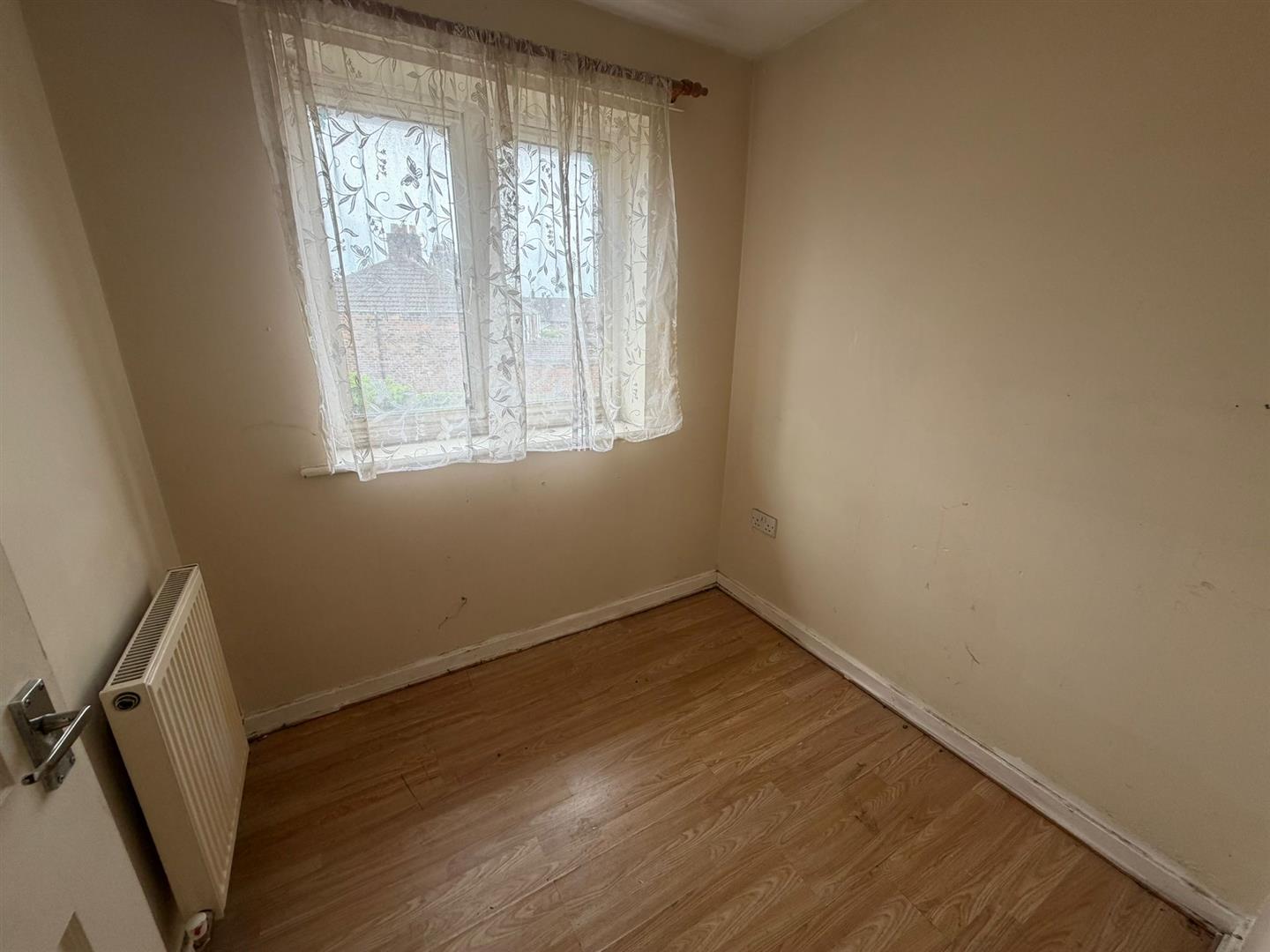 3 bedroom terraced house at Brierley Terrace, Widnes — photo 13 of 16