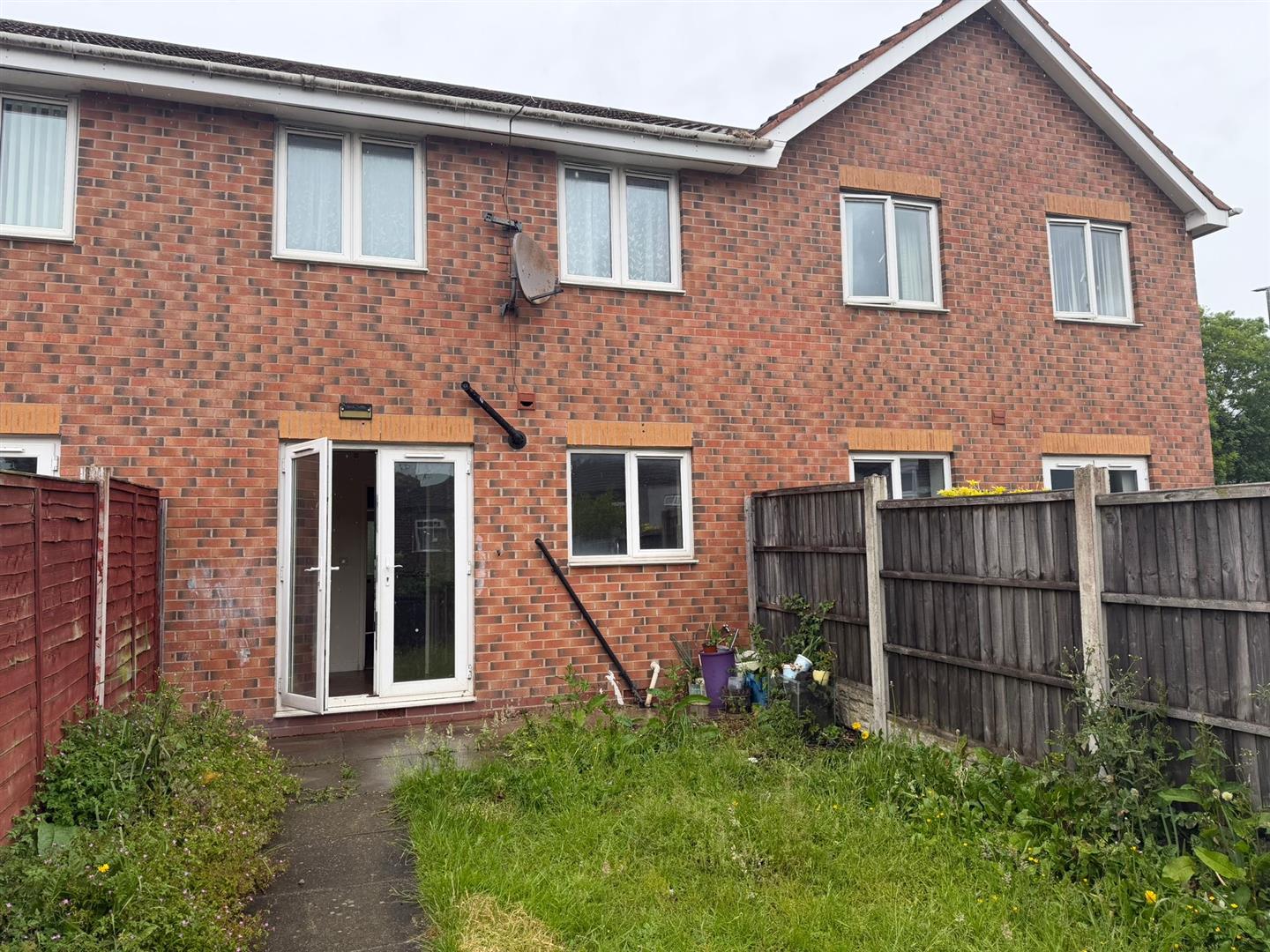 3 bedroom terraced house at Brierley Terrace, Widnes — photo 3 of 16