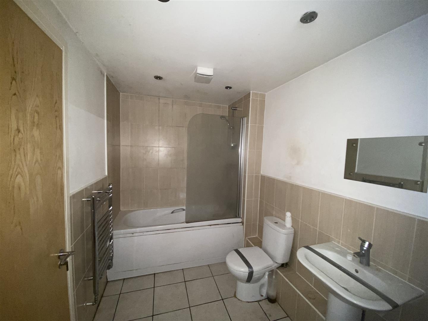 3 bedroom terraced house at Hayman Crescent, Swindon — photo 11 of 15