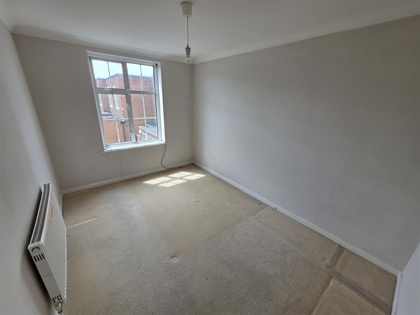 4 bedroom end of terrace house at Kenyngton Place, Harrow — photo 8 of 14