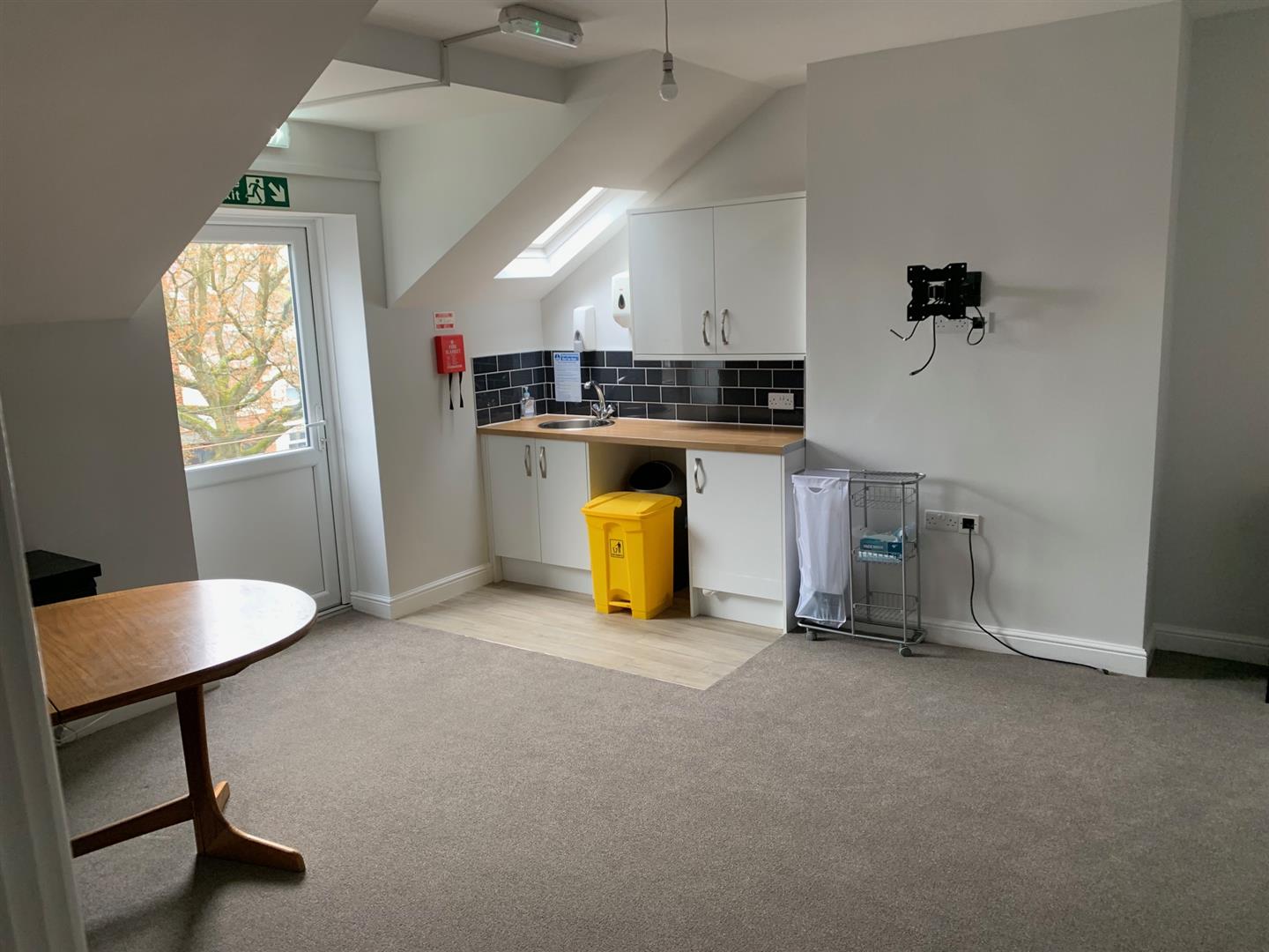 13 bedroom investment at Harlow Moor Drive, Harrogate — photo 3 of 7