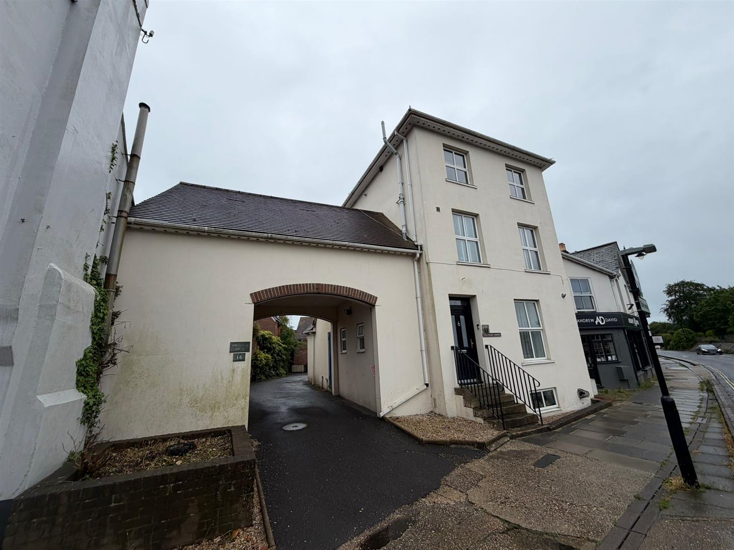 2 bedroom house at Stanford Road, Lymington — photo 13 of 13